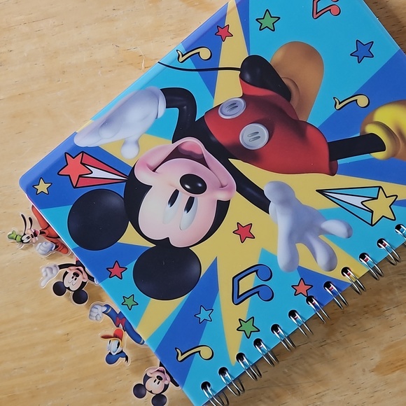 DISNEY MICKEY SPIRAL JOURNAL - Picture 9 of 11
